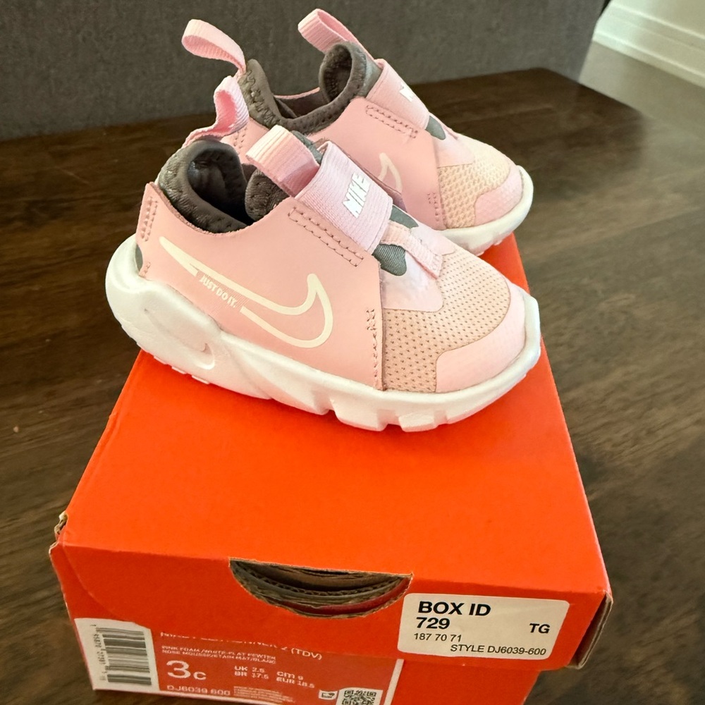Nike Flex Runner pink
